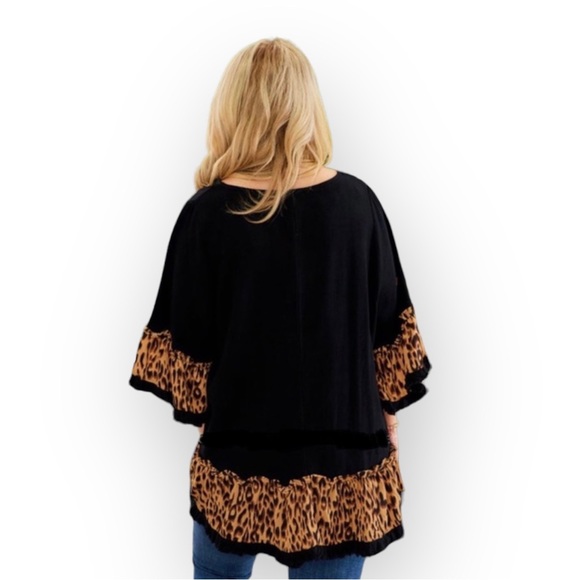 Umgee Black & Leopard print Tunic/Blouse-3/4” bell sleeves-NWT-Sz Small - Picture 3 of 7